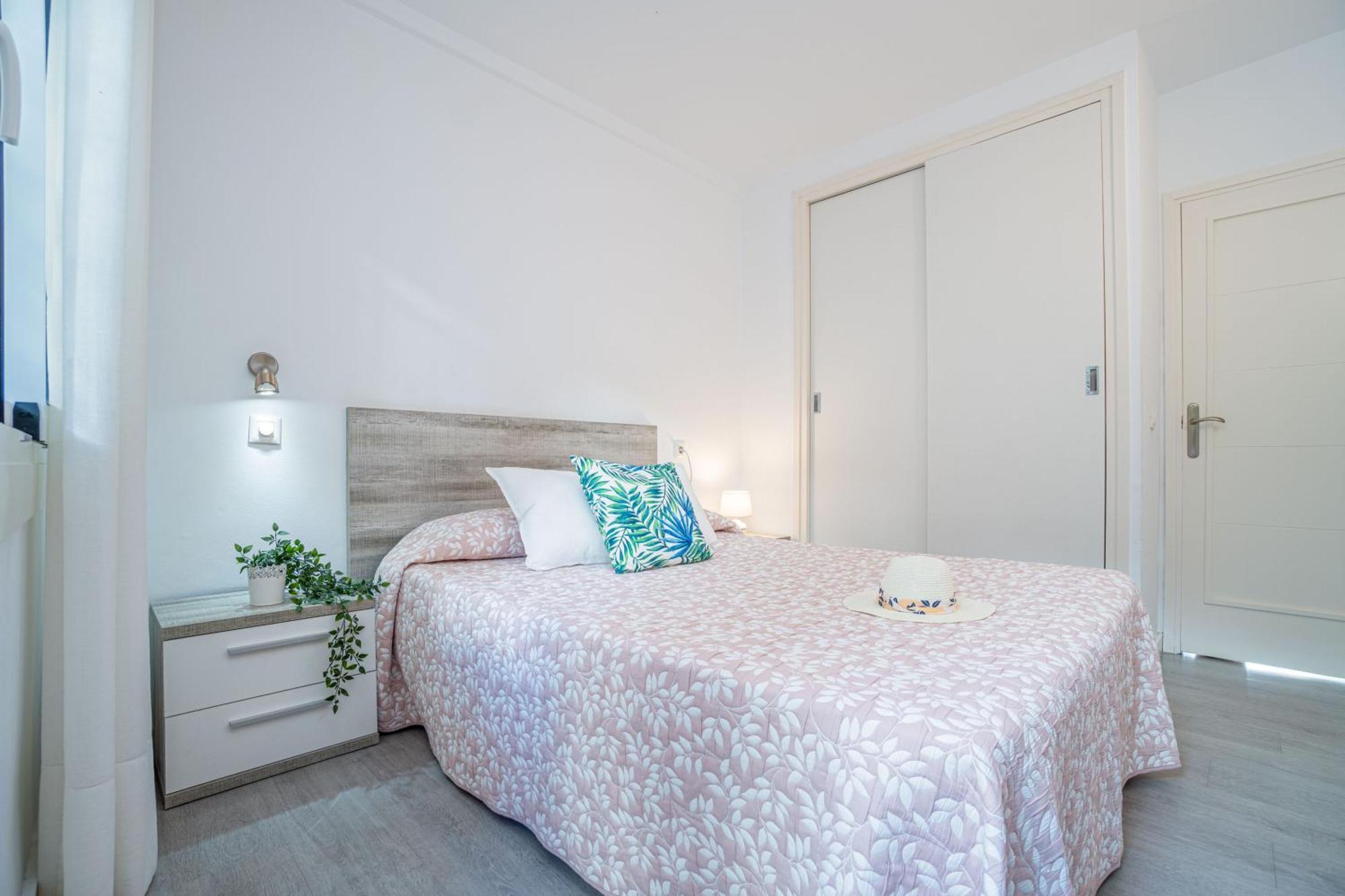Apartment Meda Chica Roses Exterior foto